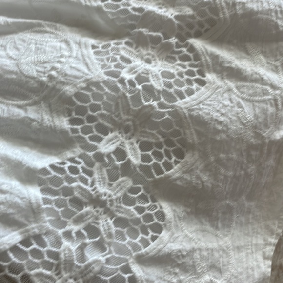 Dress size 9 but fits small - Picture 2 of 4